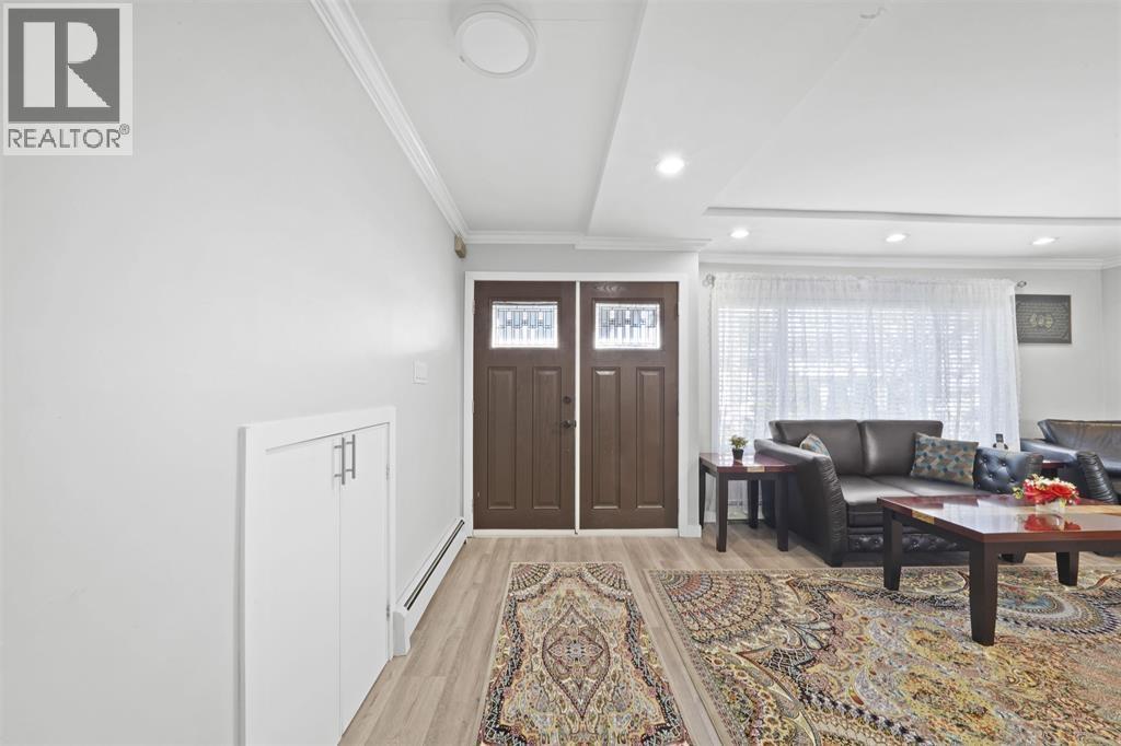 7768 18th Avenue, Burnaby, British Columbia  V3N 1J2 - Photo 2 - R3053854
