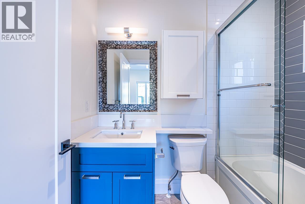 2765 W 15th Avenue, Vancouver, British Columbia  V6K 2Z7 - Photo 24 - R3054414