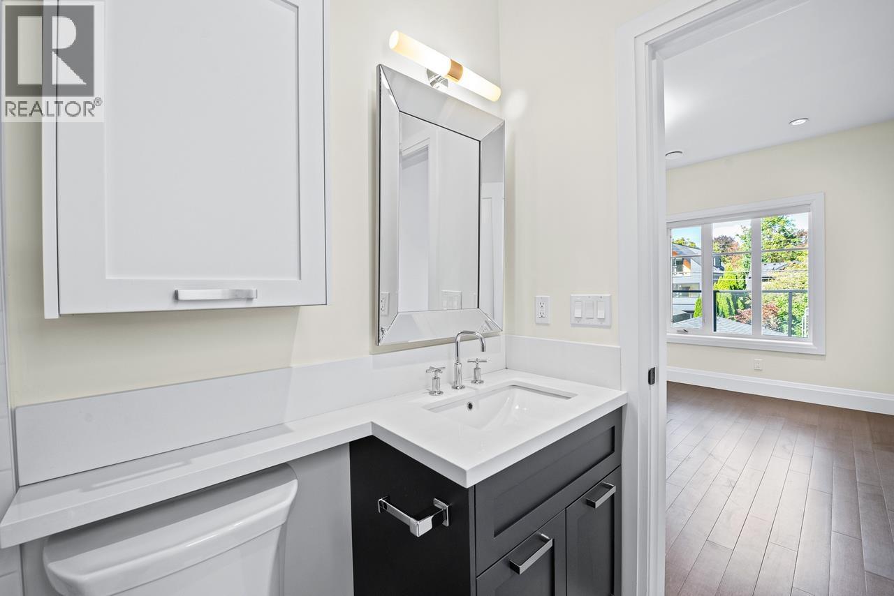 2765 W 15th Avenue, Vancouver, British Columbia  V6K 2Z7 - Photo 6 - R3054414