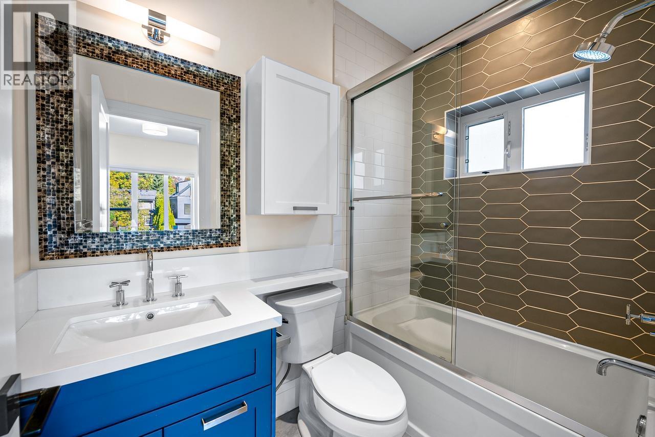 2765 W 15th Avenue, Vancouver, British Columbia  V6K 2Z7 - Photo 8 - R3054414
