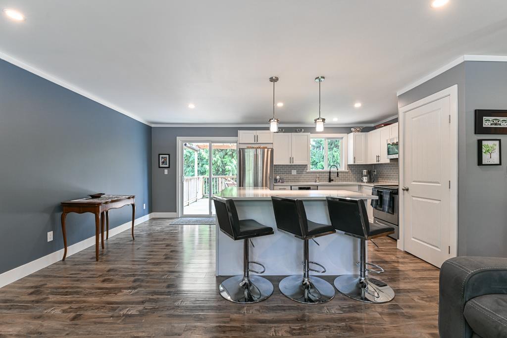 32354 14th Avenue, Mission, British Columbia  V2V 2N7 - Photo 8 - R3054423