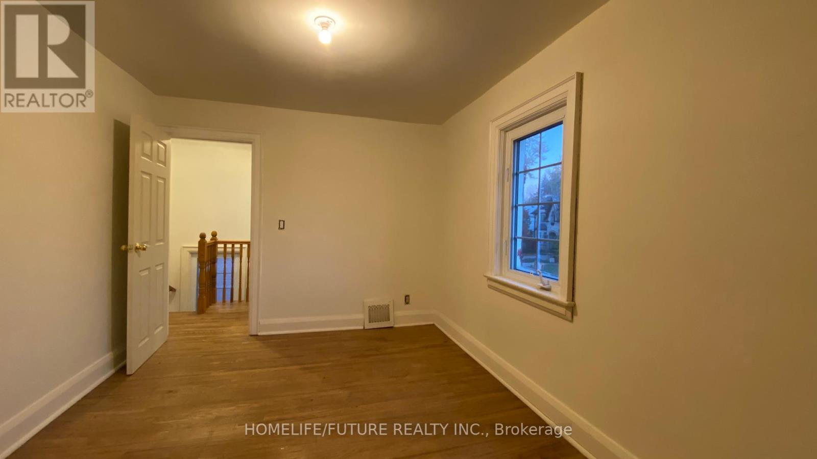 192 Parkview Avenue, Toronto, Ontario  M2N 3Y8 - Photo 6 - C12438878