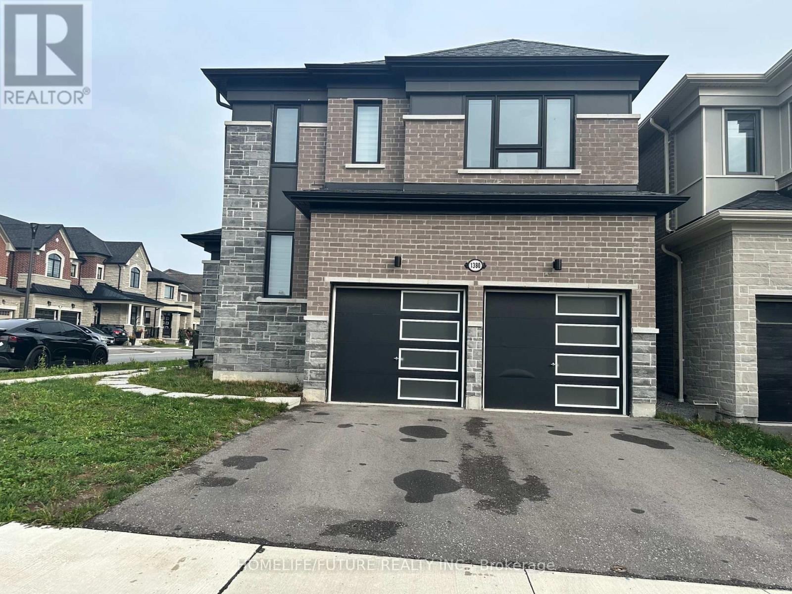 1380 Stillmeadow Lane, Pickering, Ontario  L1X 0N5 - Photo 3 - E12438871