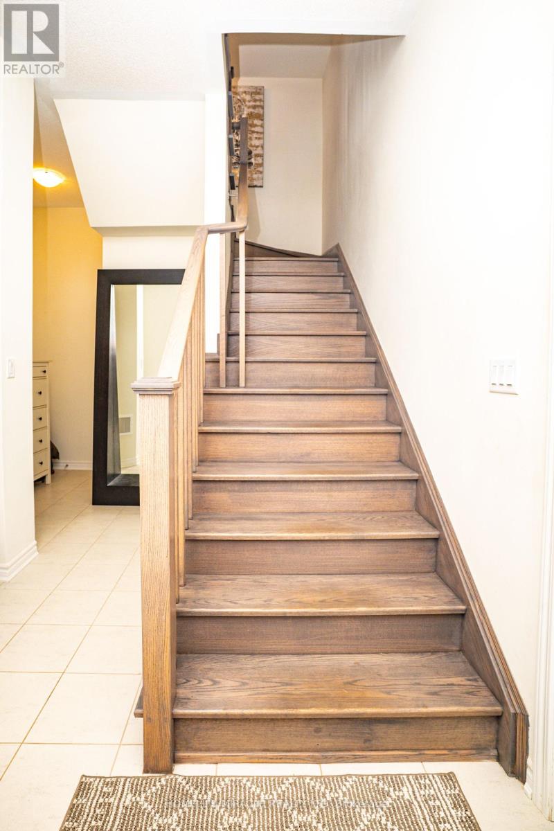 3251 Brigadier Avenue, Pickering, Ontario  L1X 0N1 - Photo 12 - E12438872