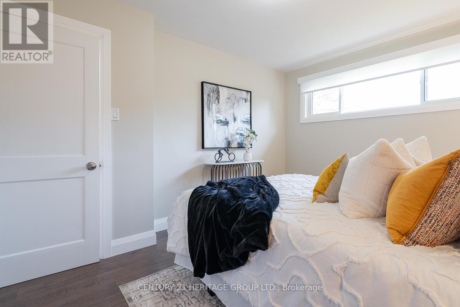 254 Demaine Crescent, Richmond Hill, Ontario  L4C 2W5 - Photo 22 - N12438865