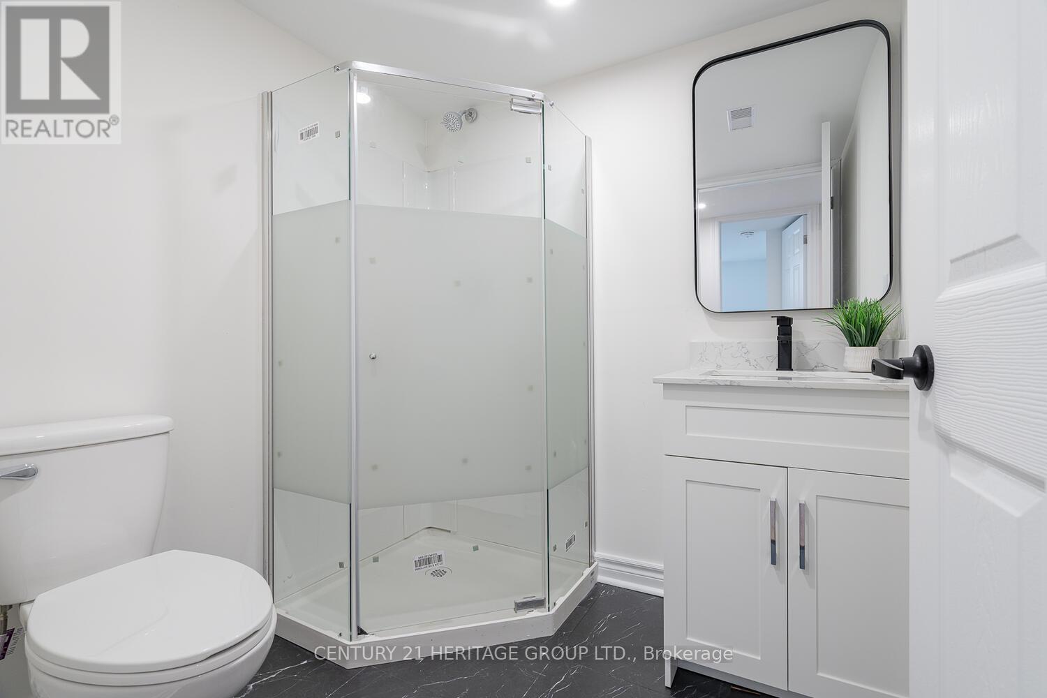 254 Demaine Crescent, Richmond Hill, Ontario  L4C 2W5 - Photo 38 - N12438865