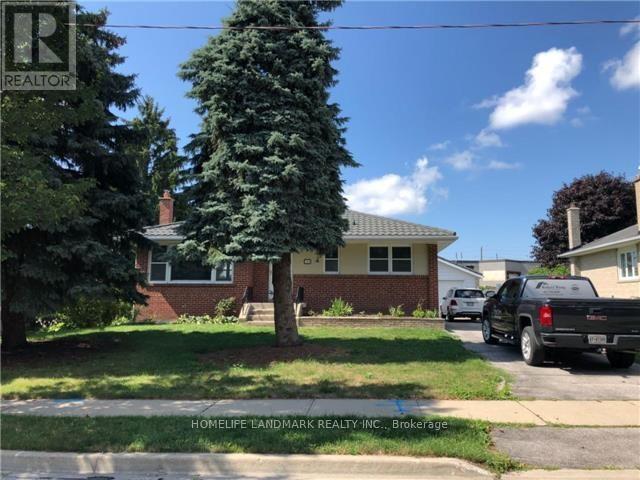 763 Grace Street, Newmarket, Ontario  L3Y 2L4 - Photo 1 - N12438887