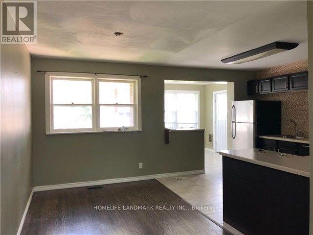 763 Grace Street, Newmarket, Ontario  L3Y 2L4 - Photo 3 - N12438887