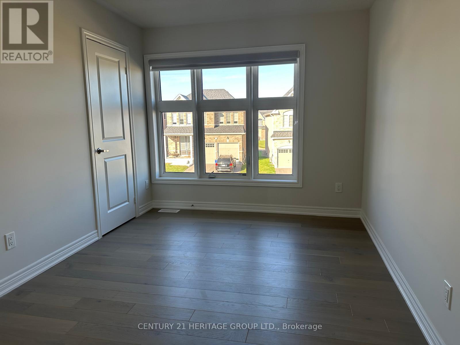 12 Sam Battaglia Crescent, Georgina, Ontario  L0E 1R0 - Photo 12 - N12438891