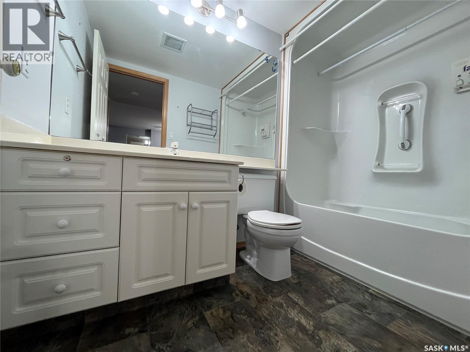 206 230 Lister Kaye Crescent, Swift Current, Saskatchewan  S9H 0A2 - Photo 15 - SK019849