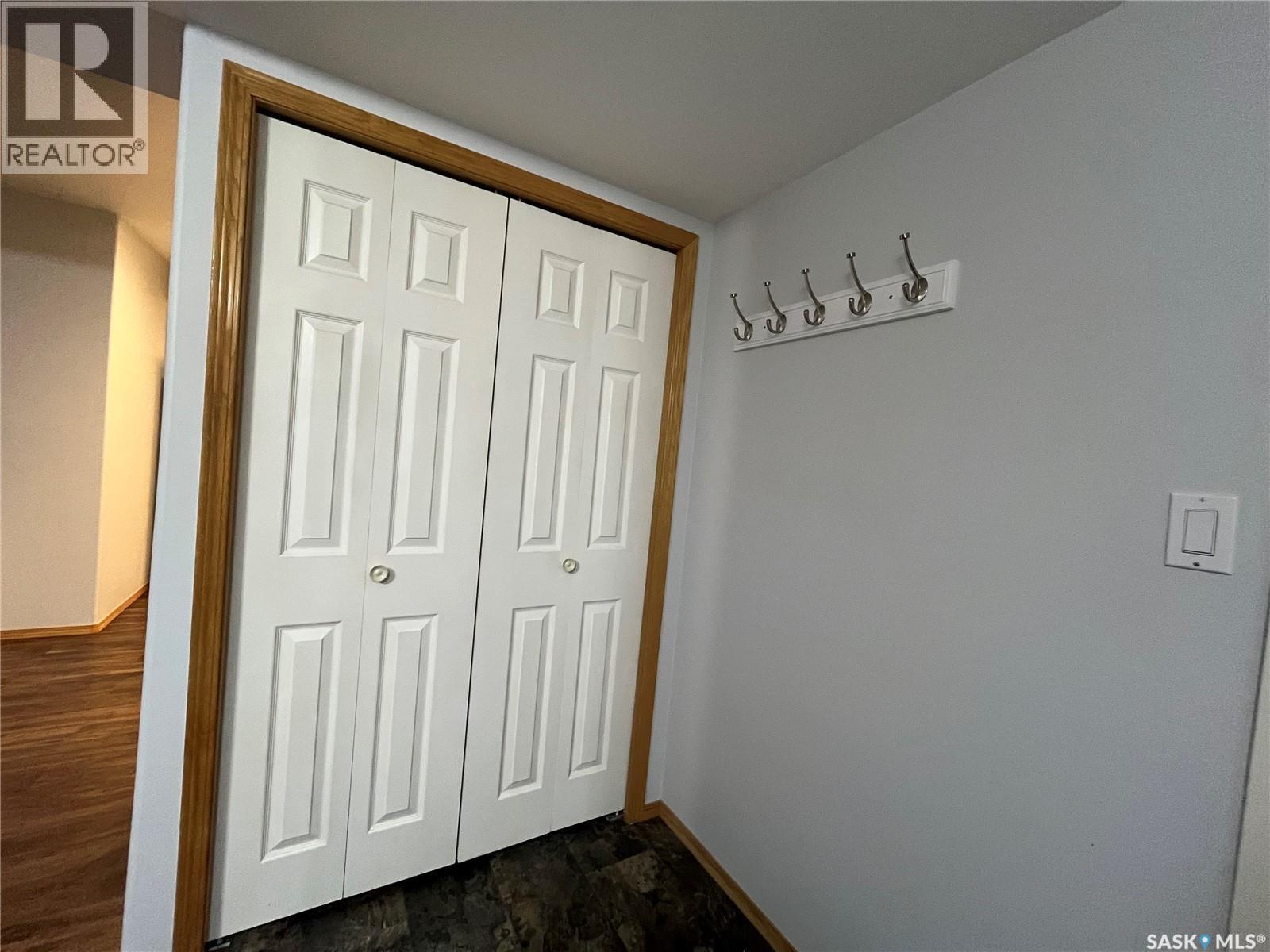 206 230 Lister Kaye Crescent, Swift Current, Saskatchewan  S9H 0A2 - Photo 2 - SK019849