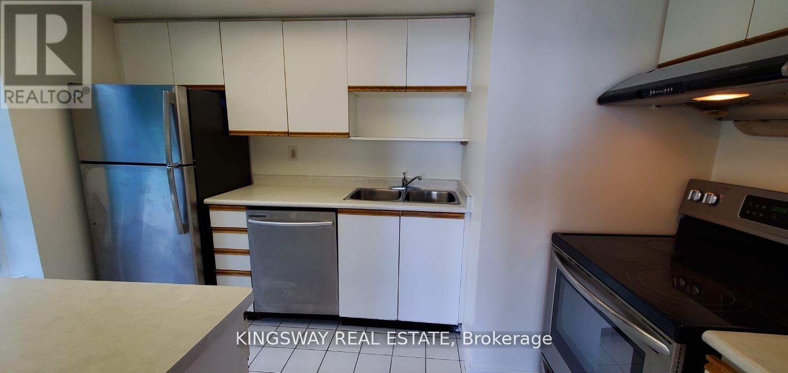 1706 - 4470 Tucana Court, Mississauga, Ontario  L5R 3K8 - Photo 3 - W12398676