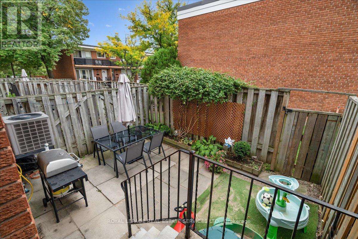 3 - 3011 Centennial Drive, Burlington, Ontario  L7M 1B3 - Photo 19 - W12418895