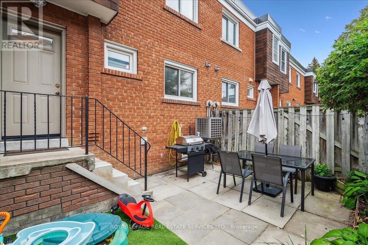 3 - 3011 Centennial Drive, Burlington, Ontario  L7M 1B3 - Photo 20 - W12418895