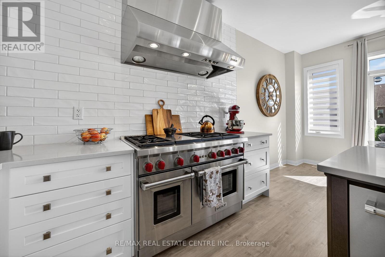 22 Drew Brown Boulevard, Orangeville, Ontario  L9W 6Z4 - Photo 6 - W12417337