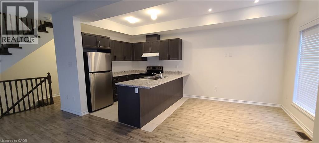 383 Dundas Street E Unit# 43, Waterdown, Ontario  L8B 1X6 - Photo 3 - 40775392