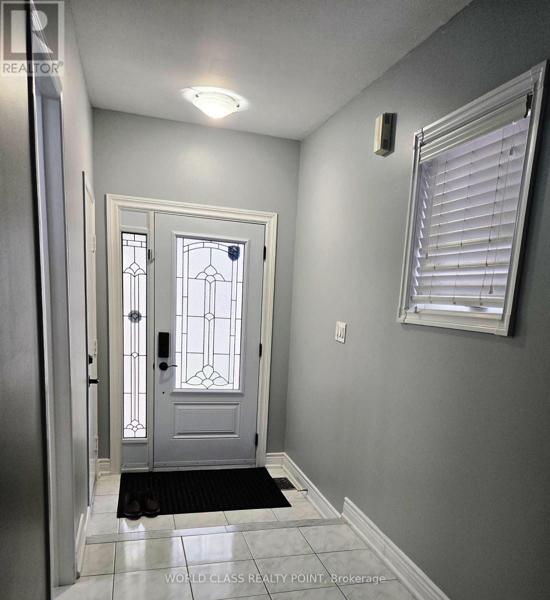 6136 Ford Road, Mississauga, Ontario  L5V 1X1 - Photo 11 - W12438867