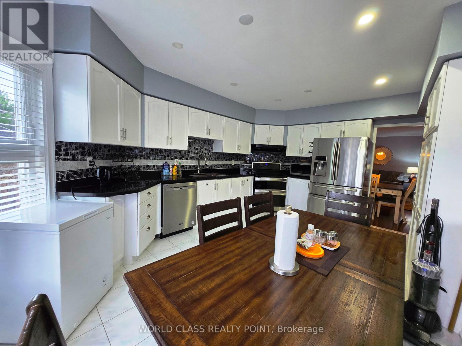 6136 Ford Road, Mississauga, Ontario  L5V 1X1 - Photo 18 - W12438867