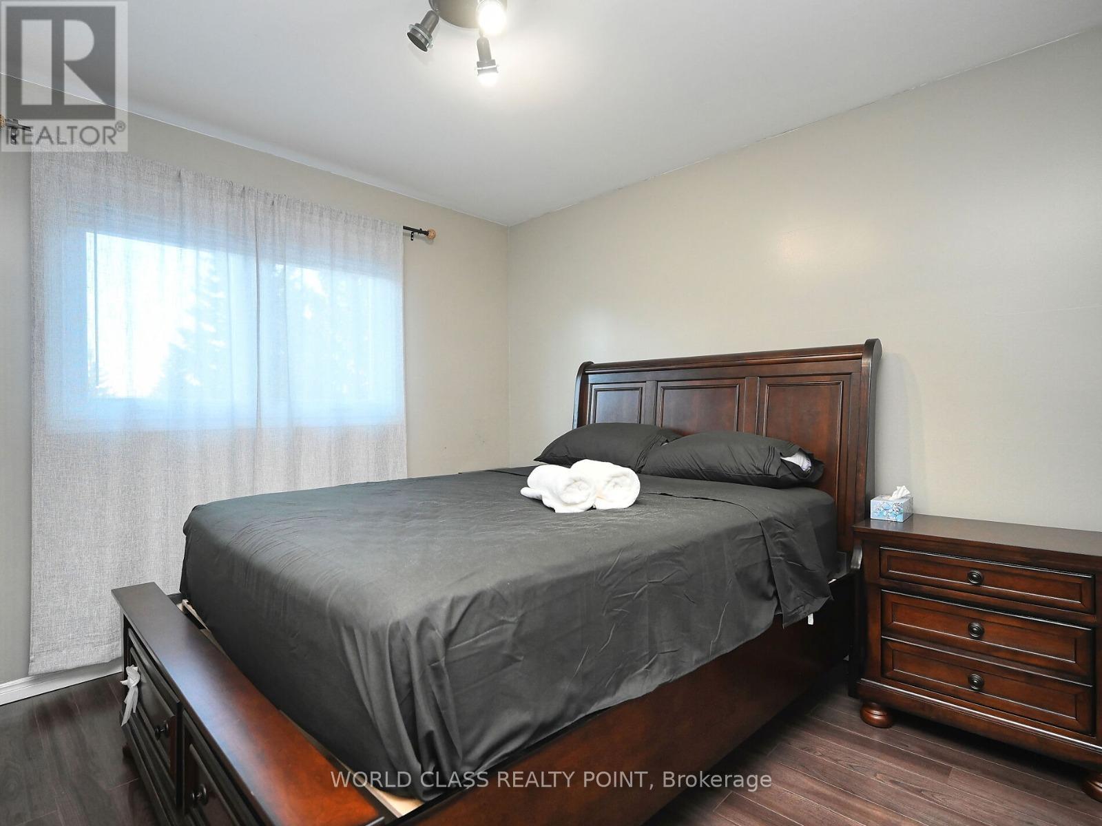 6136 Ford Road, Mississauga, Ontario  L5V 1X1 - Photo 6 - W12438867
