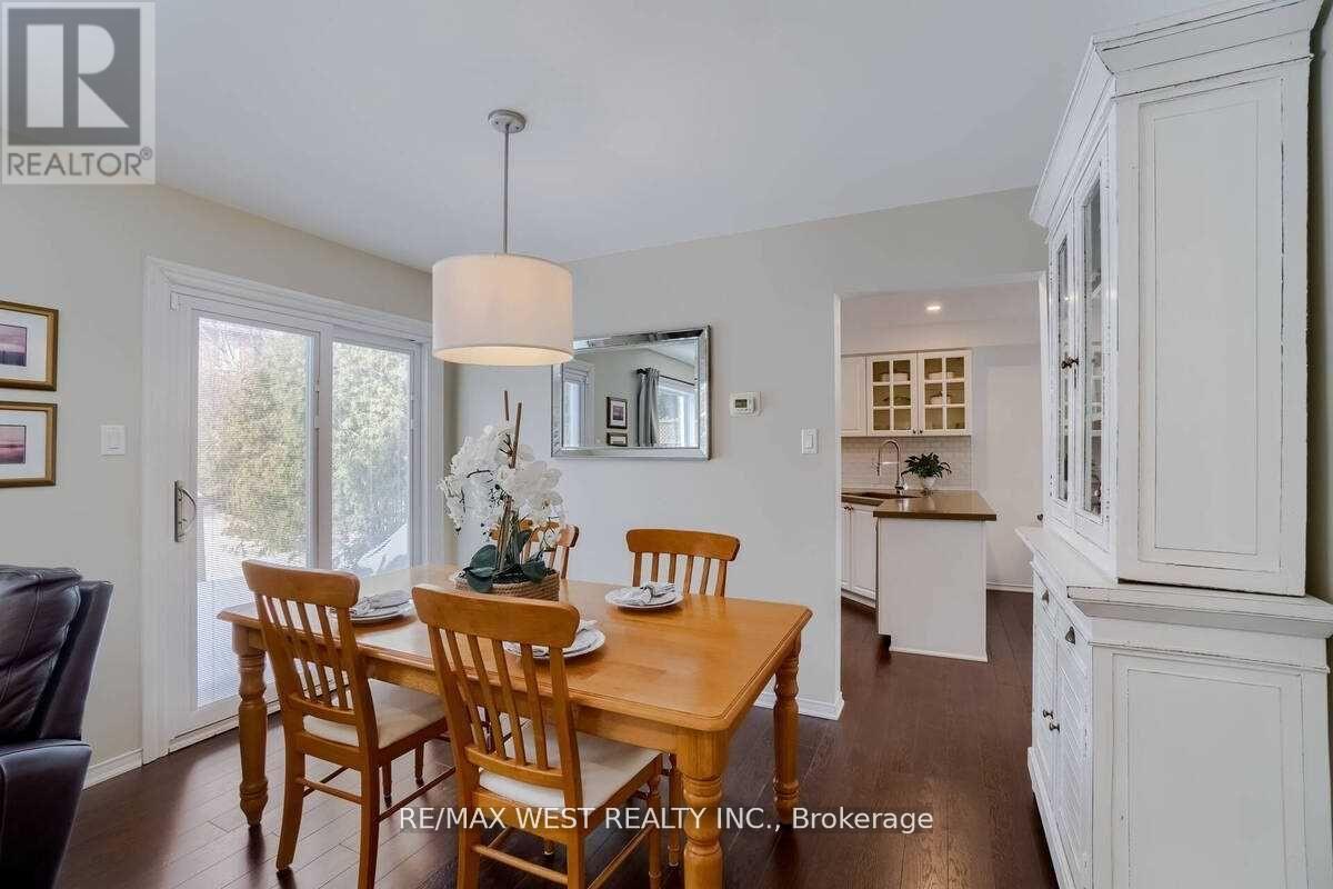 Main - 84 Mullis Crescent, Brampton, Ontario  L6Y 4S9 - Photo 7 - W12438890