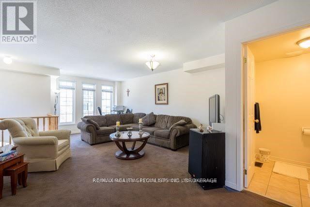 439 Aspendale Crescent, Mississauga, Ontario  L5W 0E7 - Photo 10 - W12438895