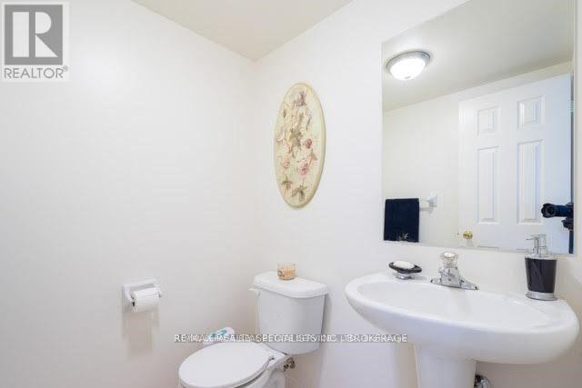 439 Aspendale Crescent, Mississauga, Ontario  L5W 0E7 - Photo 11 - W12438895