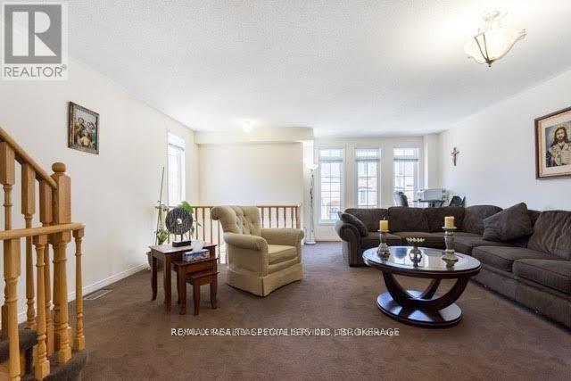 439 Aspendale Crescent, Mississauga, Ontario  L5W 0E7 - Photo 12 - W12438895