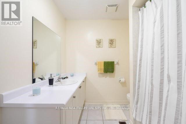 439 Aspendale Crescent, Mississauga, Ontario  L5W 0E7 - Photo 18 - W12438895