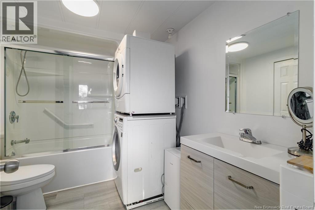 296 Magnolia Lane, Fredericton, New Brunswick  E3B 7P4 - Photo 22 - NB127547