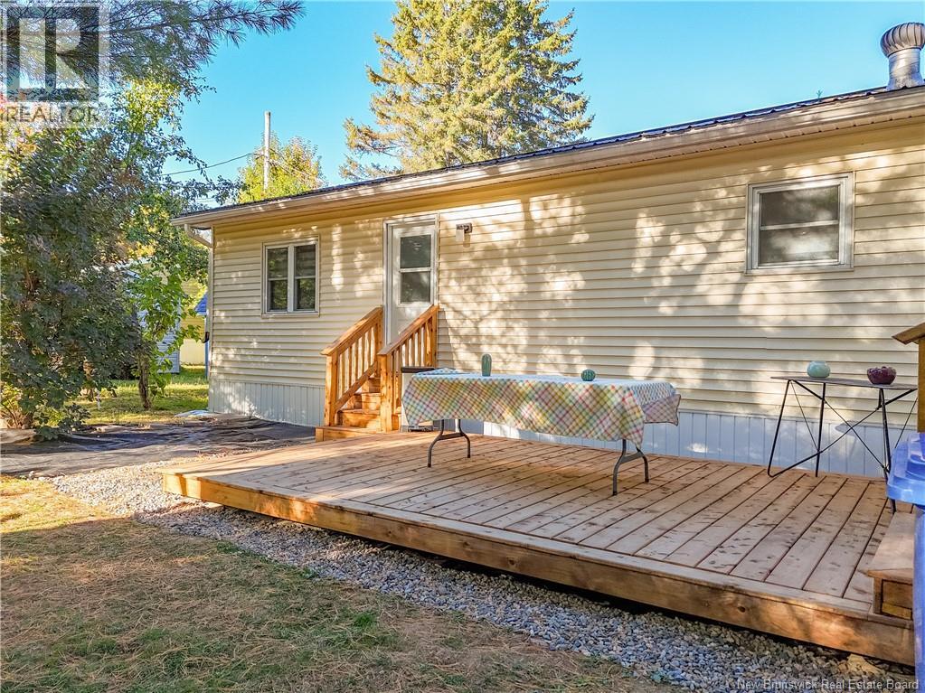 296 Magnolia Lane, Fredericton, New Brunswick  E3B 7P4 - Photo 33 - NB127547