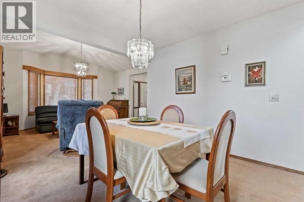 39 Millside Road Sw, Calgary, Alberta  T2Y 2P9 - Photo 9 - A2259689