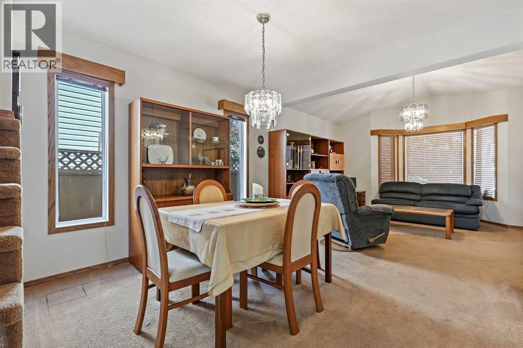 39 Millside Road Sw, Calgary, Alberta  T2Y 2P9 - Photo 8 - A2259689