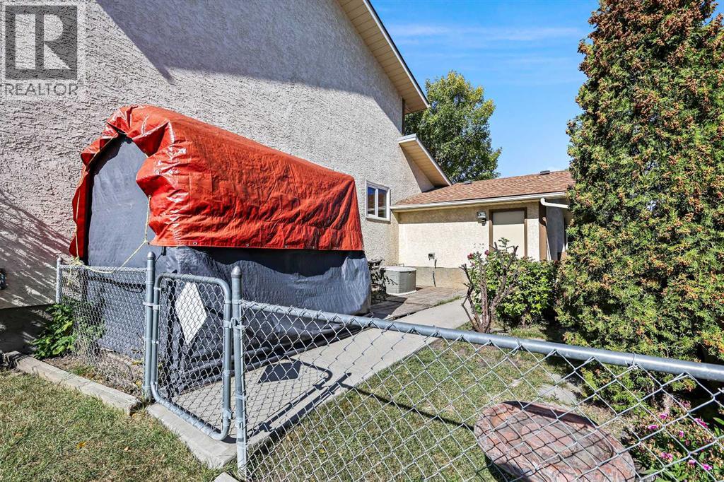 39 Millside Road Sw, Calgary, Alberta  T2Y 2P9 - Photo 31 - A2259689