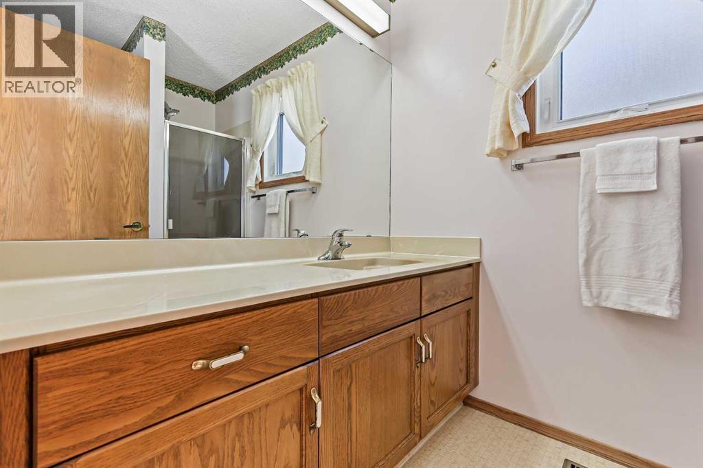 39 Millside Road Sw, Calgary, Alberta  T2Y 2P9 - Photo 23 - A2259689
