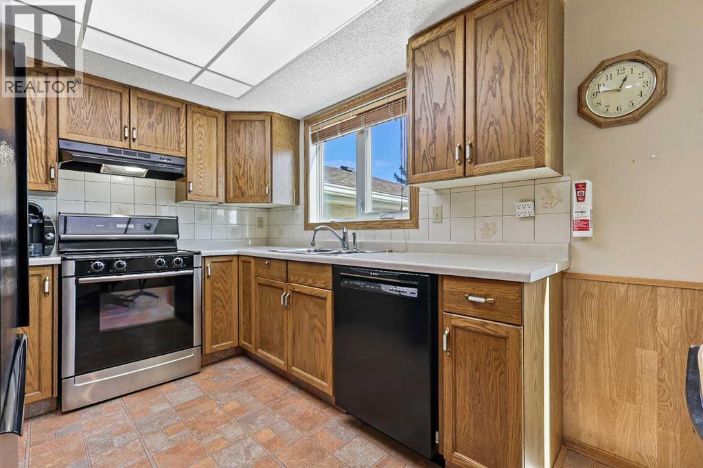 39 Millside Road Sw, Calgary, Alberta  T2Y 2P9 - Photo 12 - A2259689