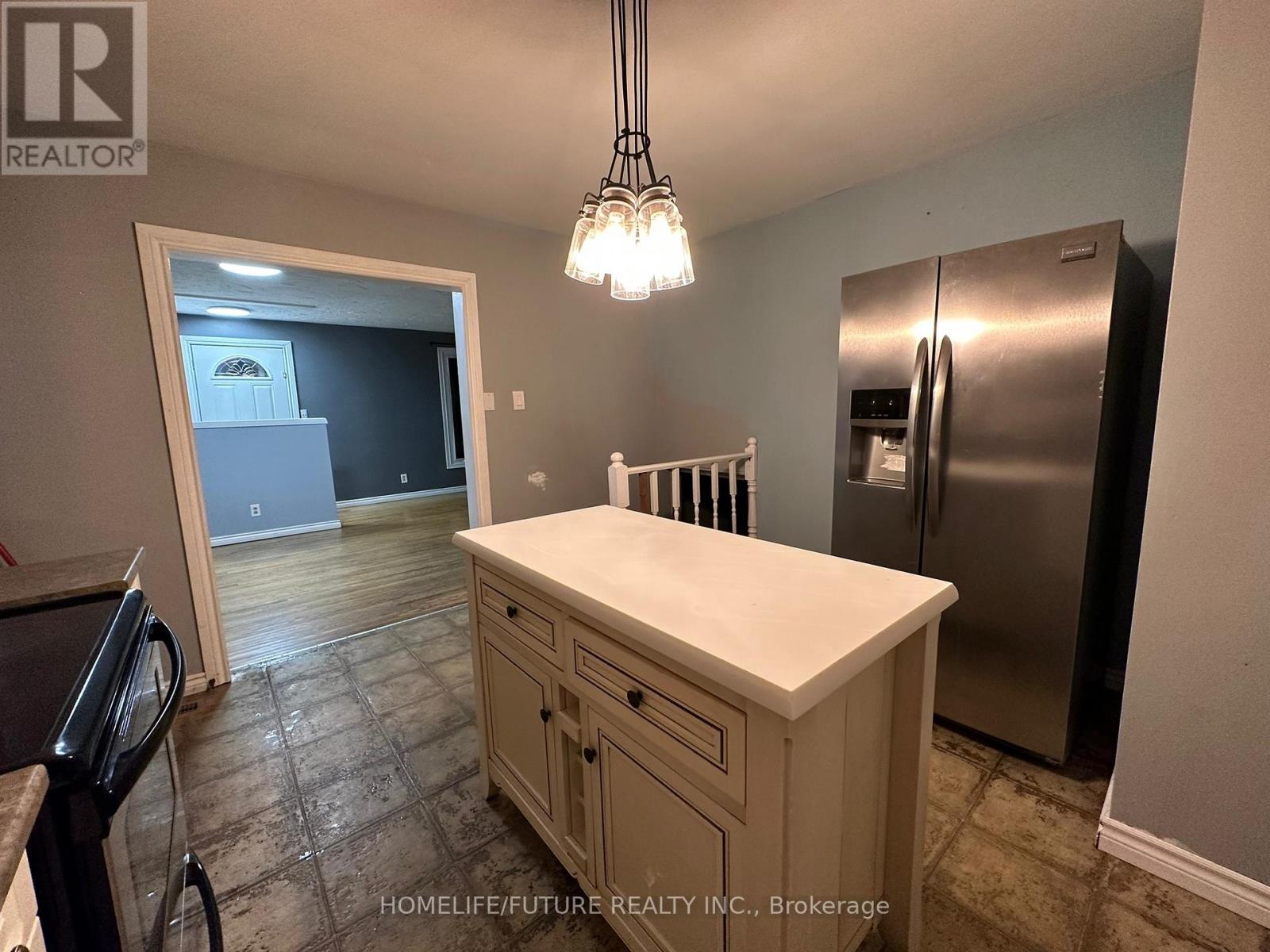 80 Poplar Street, Belleville, Ontario  K8P 4J4 - Photo 5 - X12438864