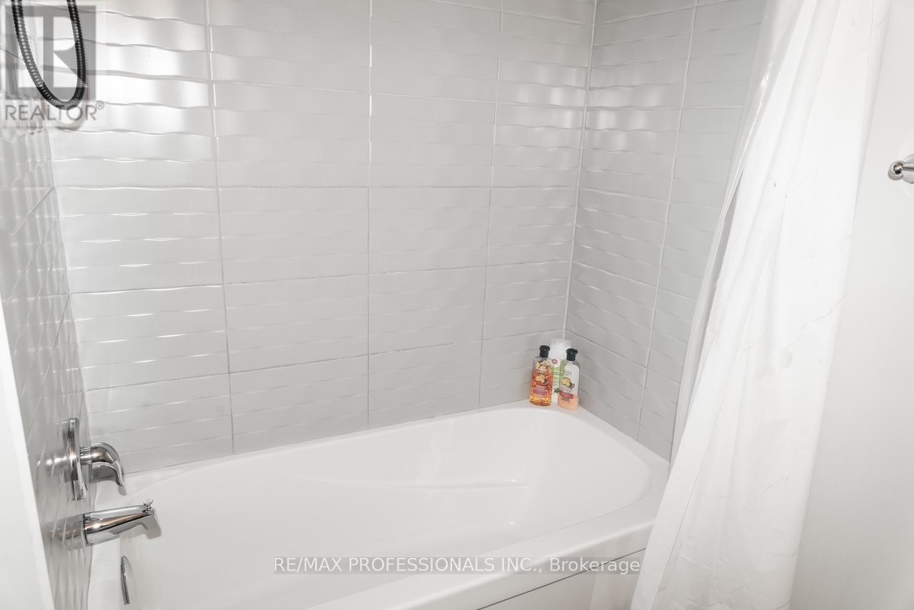 63 - 6705 Cropp Street, Niagara Falls, Ontario  L2E 5J8 - Photo 20 - X12438868