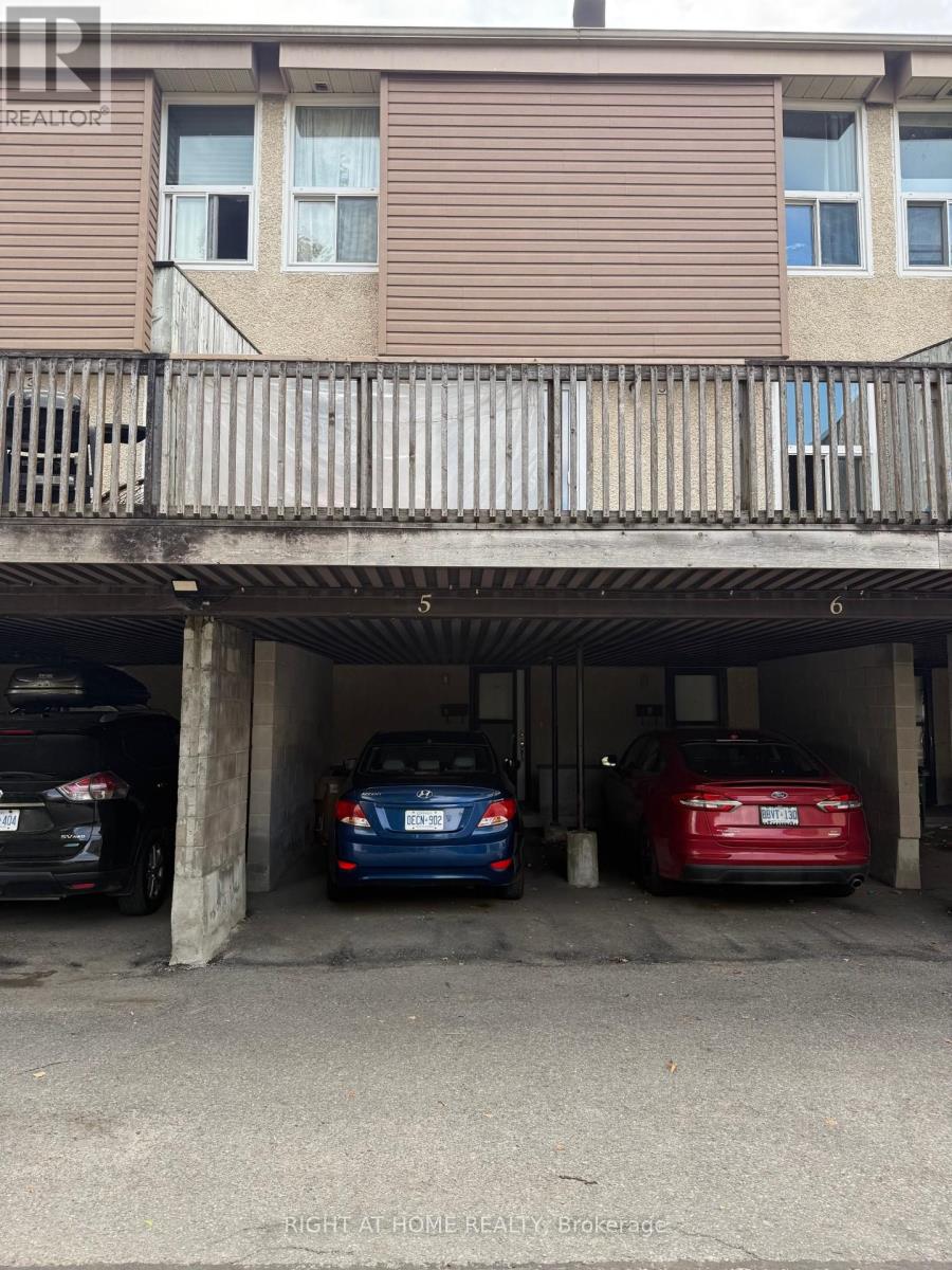5 - 3415 UPLANDS DRIVE, Ottawa, Ontario