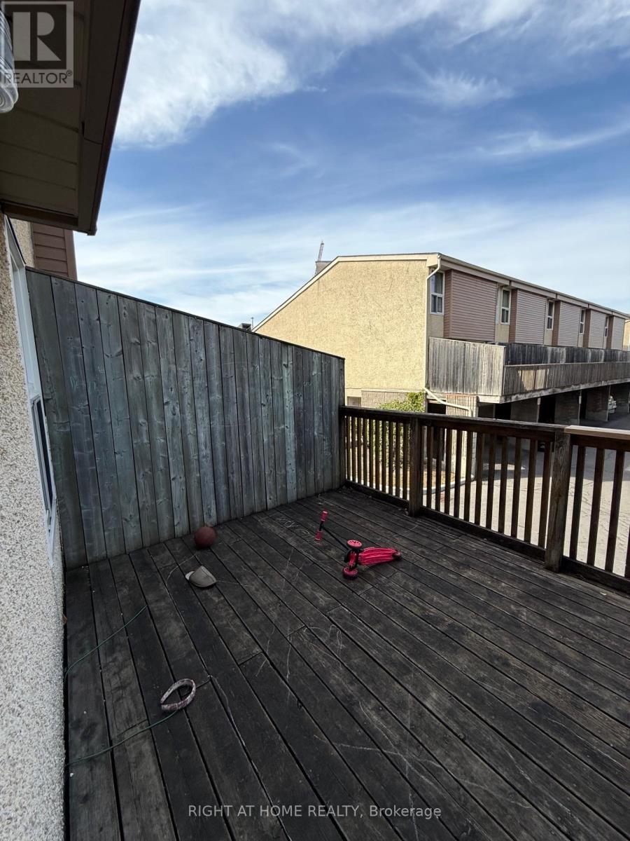 5 - 3415 Uplands Drive, Ottawa, Ontario  K1V 9N3 - Photo 7 - X12438916