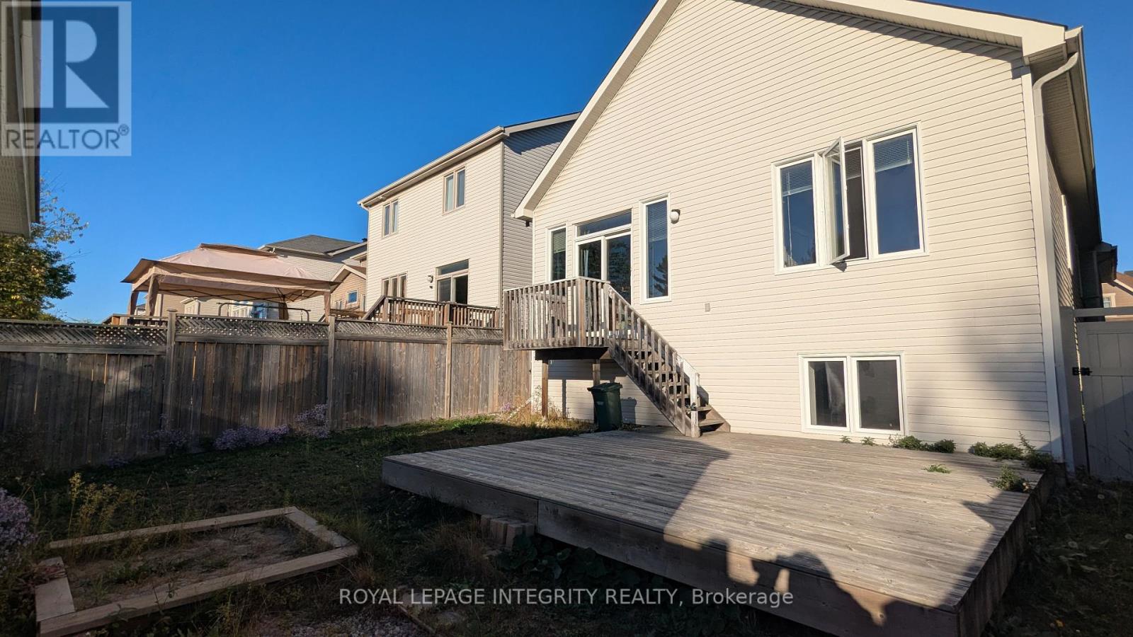764 Fletcher Circle, Ottawa, Ontario  K2T 0A8 - Photo 21 - X12438922