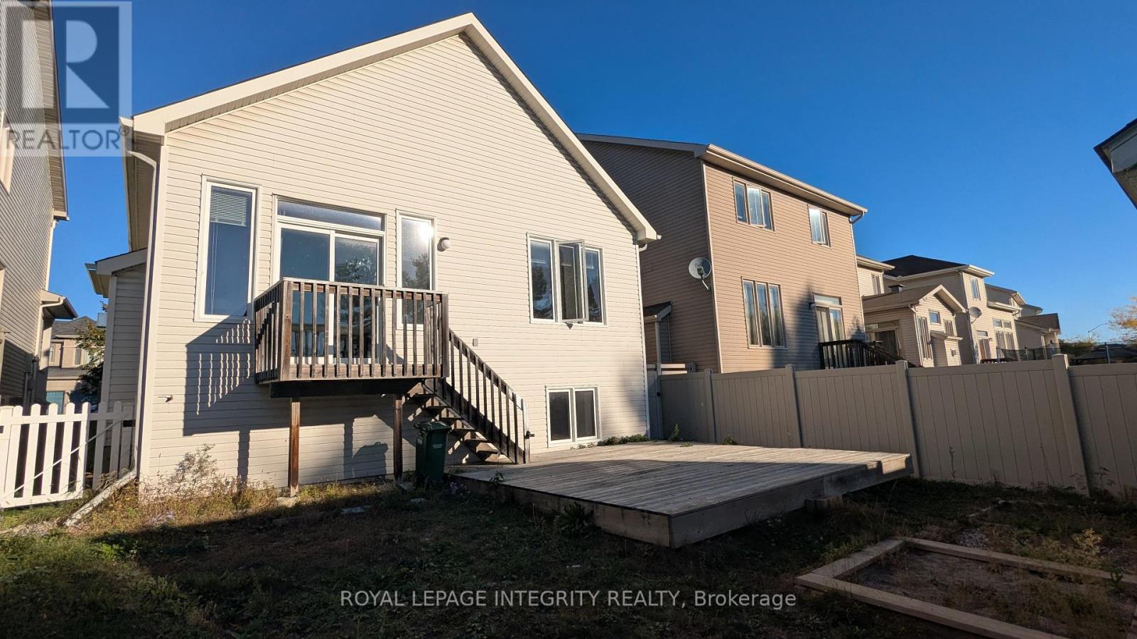 764 Fletcher Circle, Ottawa, Ontario  K2T 0A8 - Photo 23 - X12438922