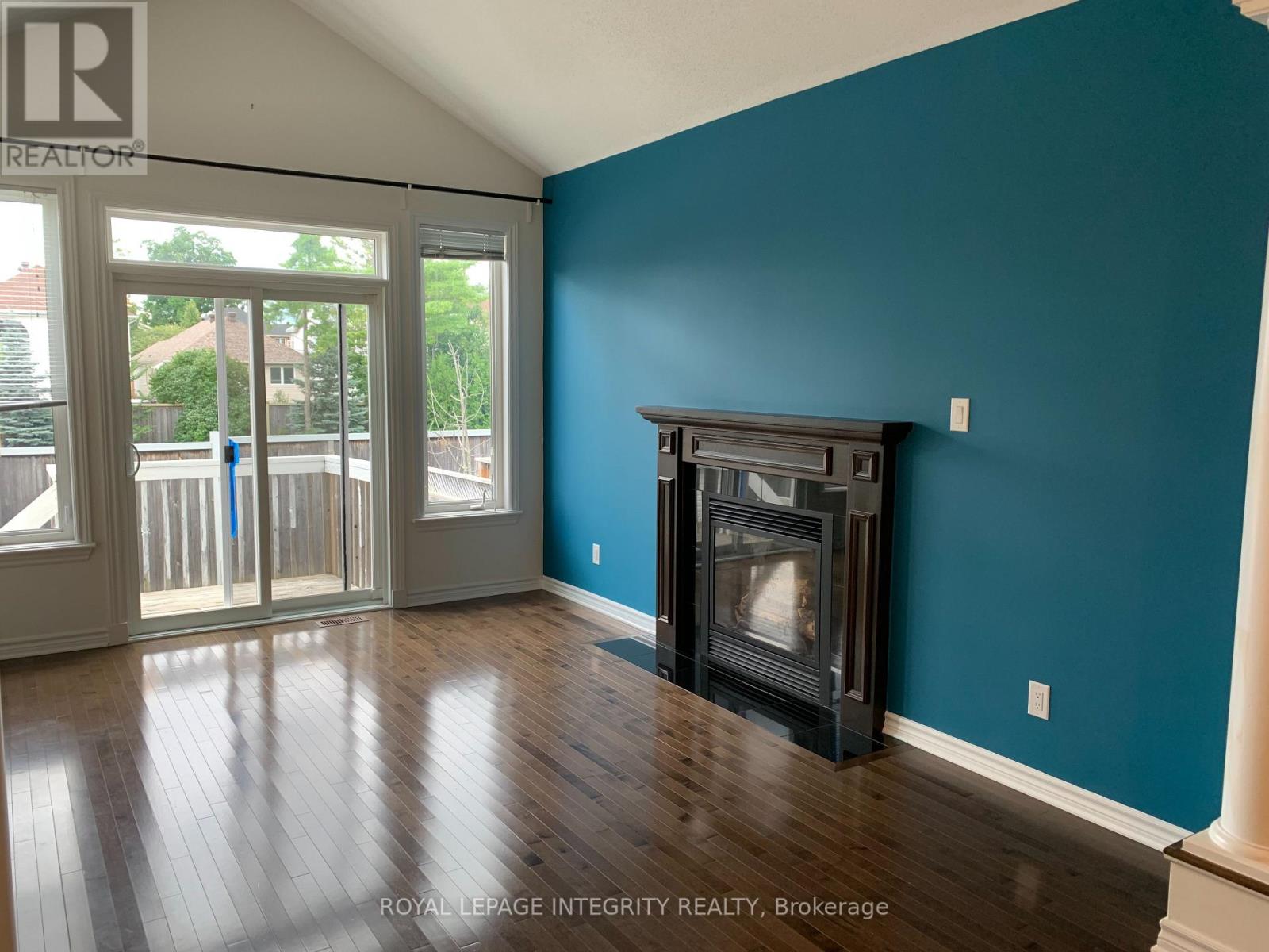 764 Fletcher Circle, Ottawa, Ontario  K2T 0A8 - Photo 6 - X12438922