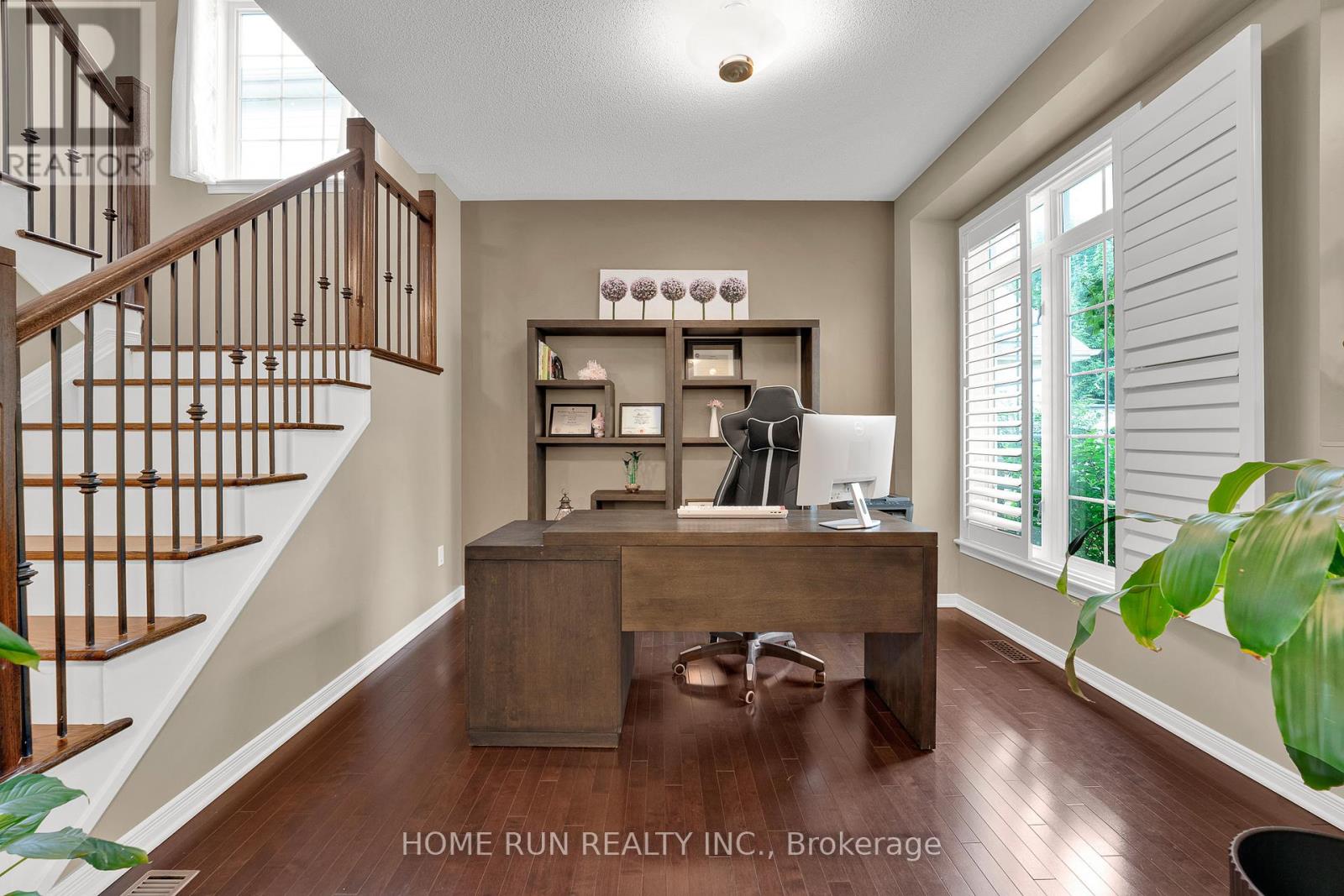 343 Eckerson Avenue, Ottawa, Ontario  K2S 0K9 - Photo 6 - X12438945