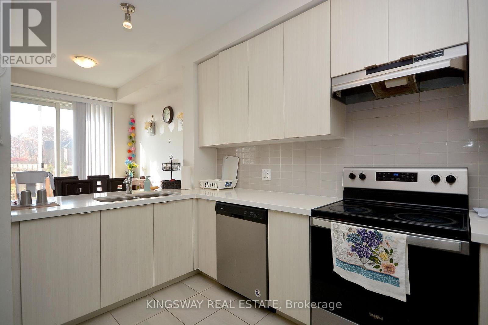 70 - 50 Edinburgh Drive, Brampton, Ontario  L6Y 1N9 - Photo 14 - W12289750