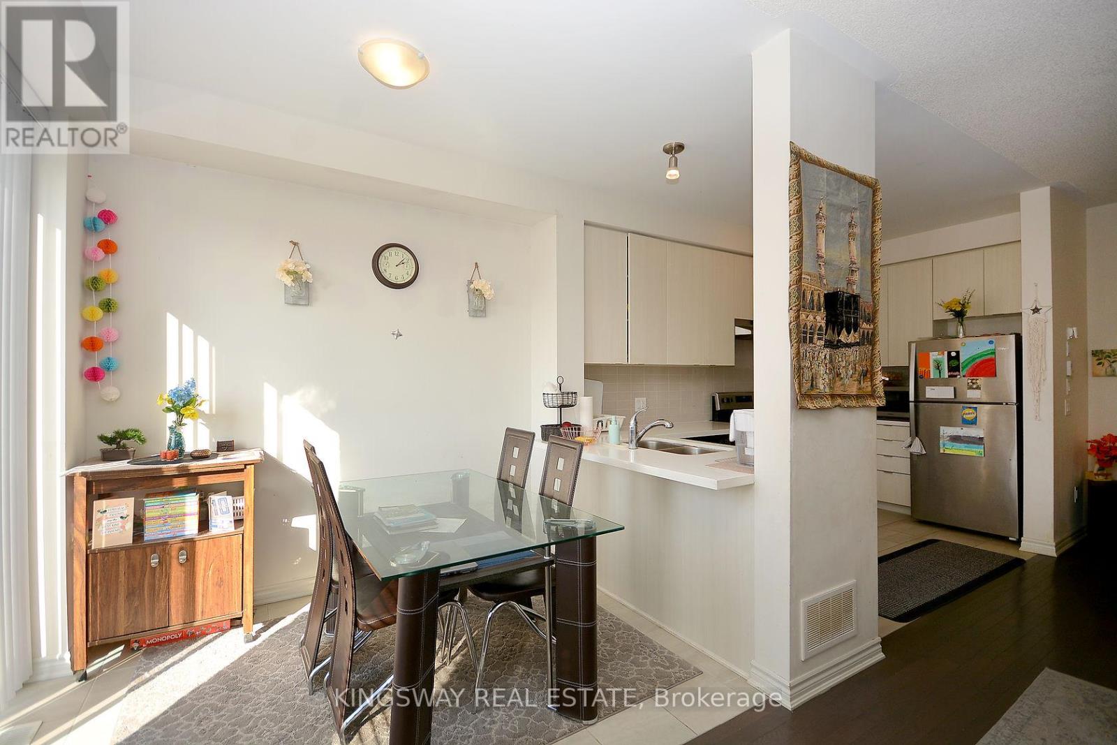 70 - 50 Edinburgh Drive, Brampton, Ontario  L6Y 1N9 - Photo 12 - W12289750