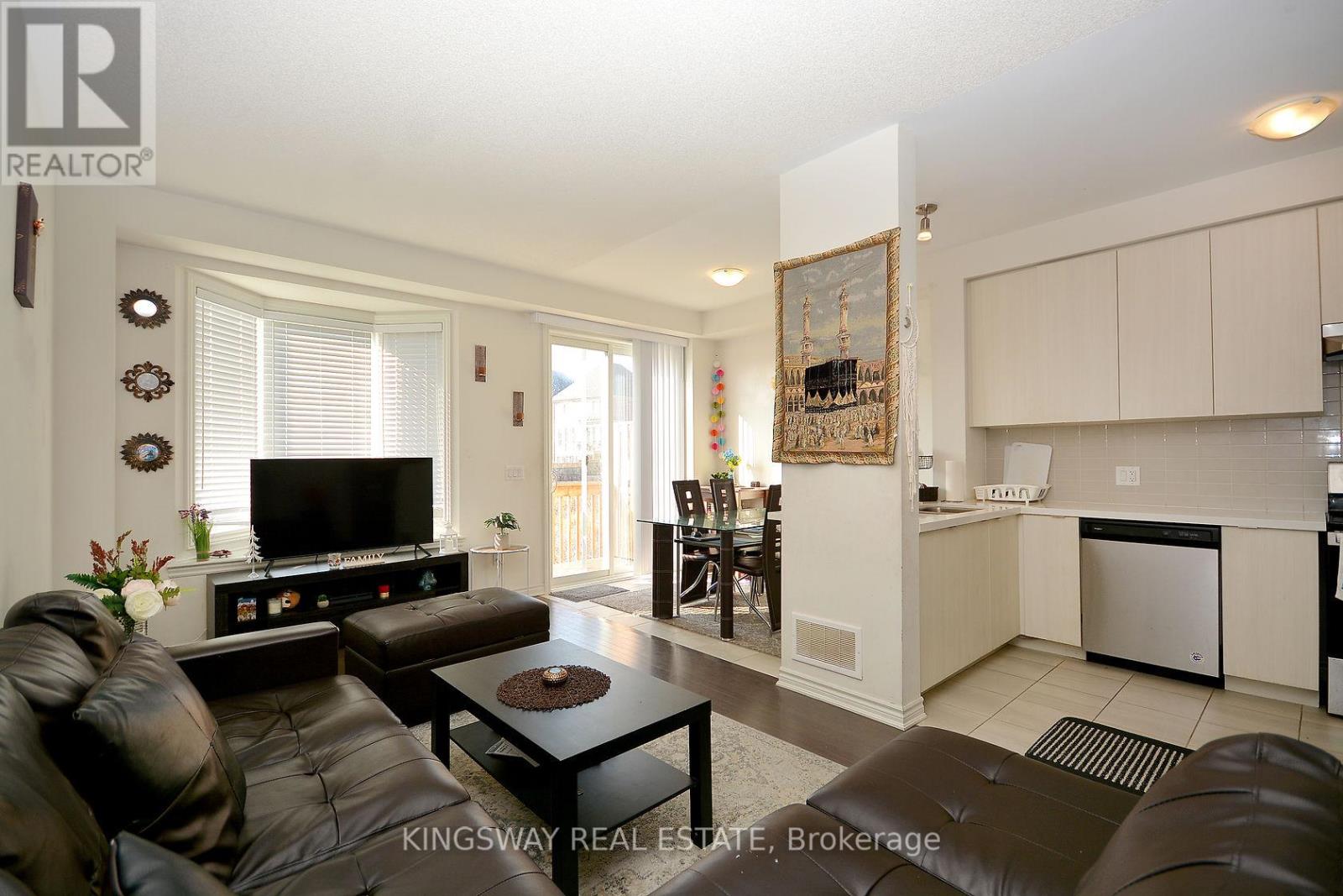 70 - 50 Edinburgh Drive, Brampton, Ontario  L6Y 1N9 - Photo 8 - W12289750