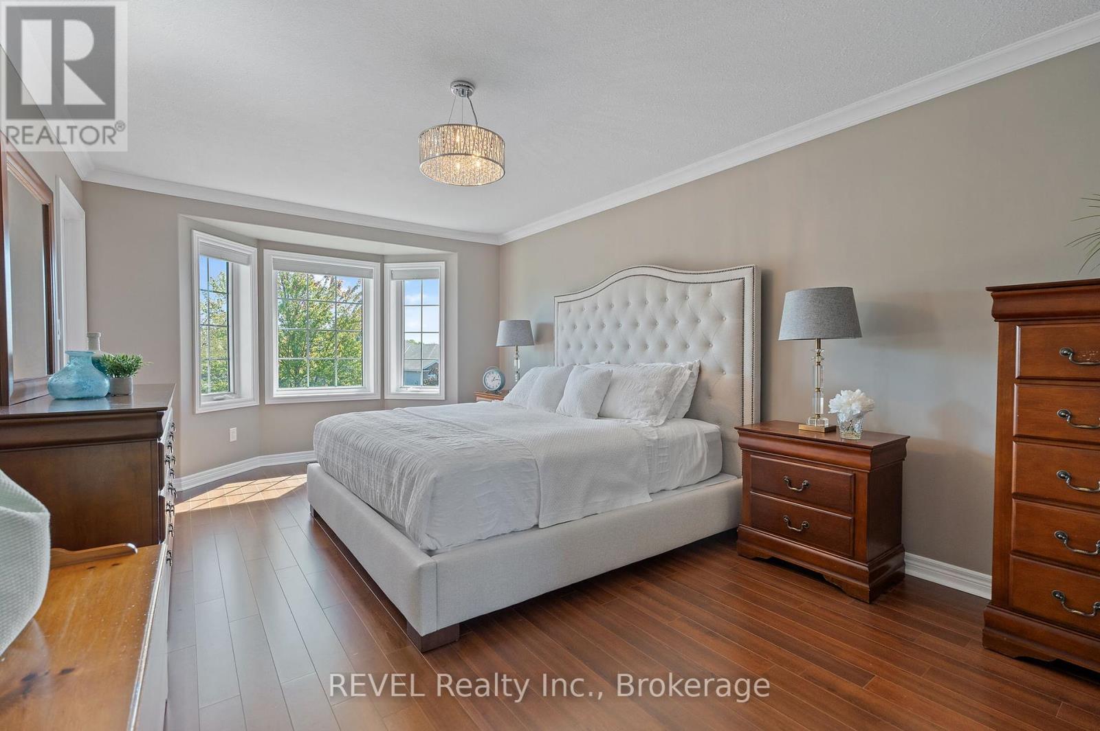 4491 Dawn Crescent, Niagara Falls (Ascot), Ontario  L2H 3H9 - Photo 22 - X12438943