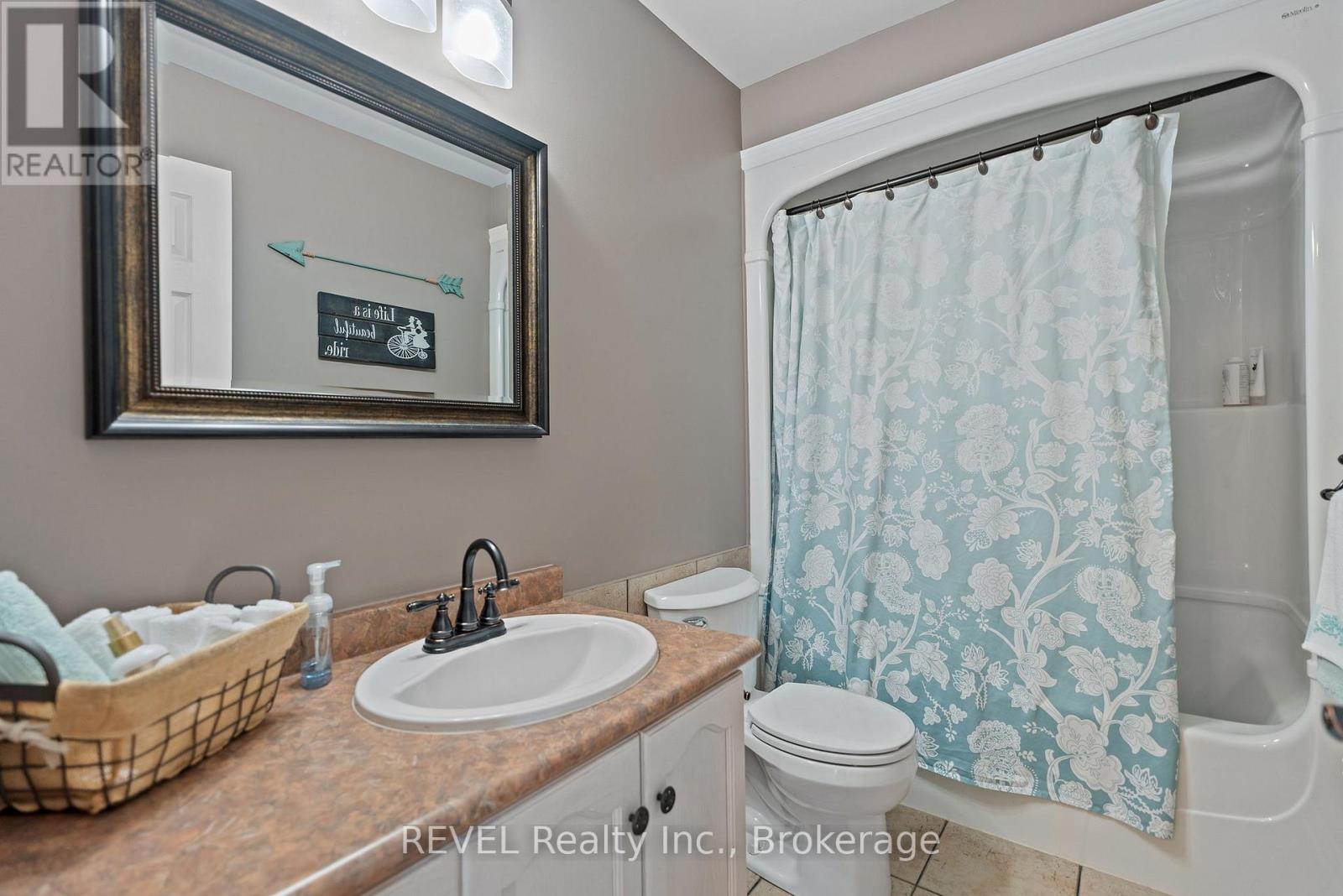 4491 Dawn Crescent, Niagara Falls (Ascot), Ontario  L2H 3H9 - Photo 27 - X12438943