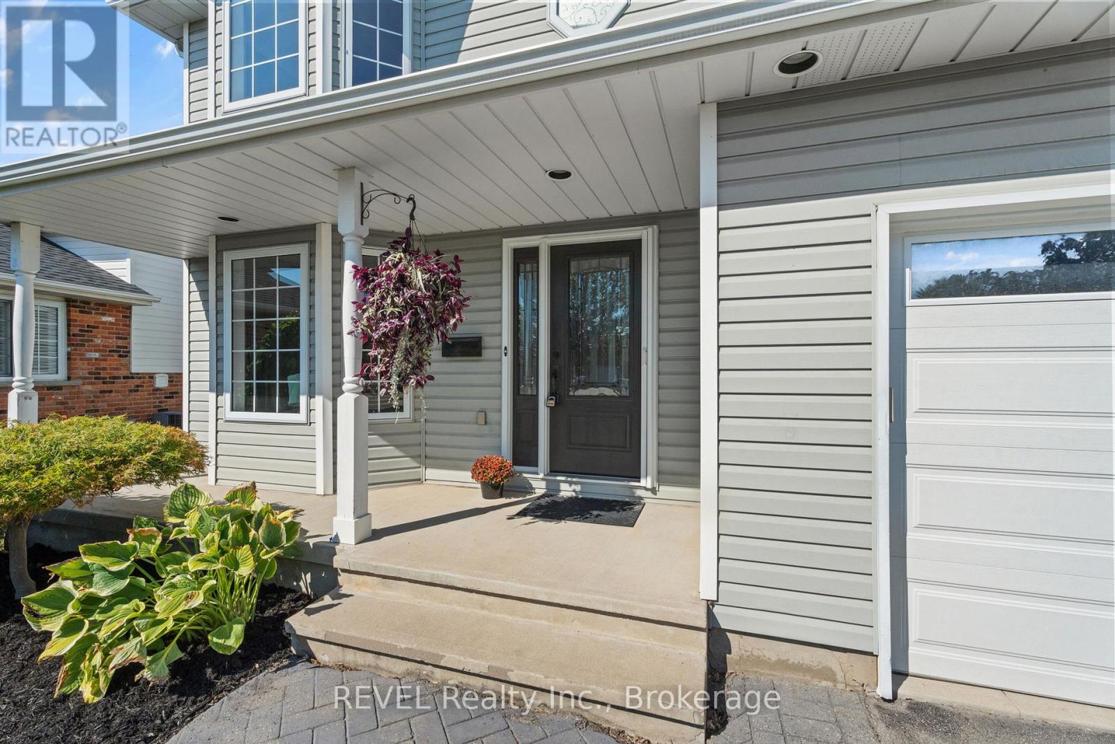 4491 Dawn Crescent, Niagara Falls (Ascot), Ontario  L2H 3H9 - Photo 5 - X12438943