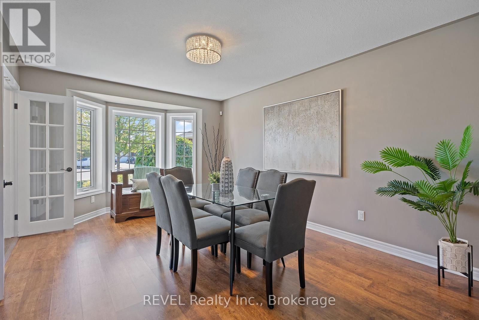 4491 Dawn Crescent, Niagara Falls (Ascot), Ontario  L2H 3H9 - Photo 9 - X12438943
